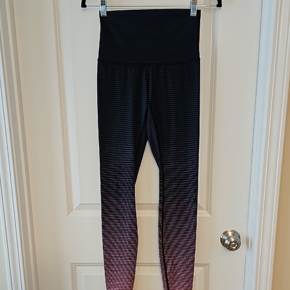 387. Lululemon Wunder Under Pant - Picture 2 of 9